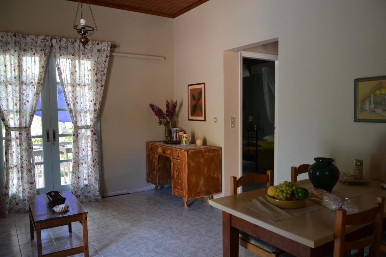 Mihaila Seaside: 2 Bedroom Bungalows Kefalonia Szpartiá Kültér fotó