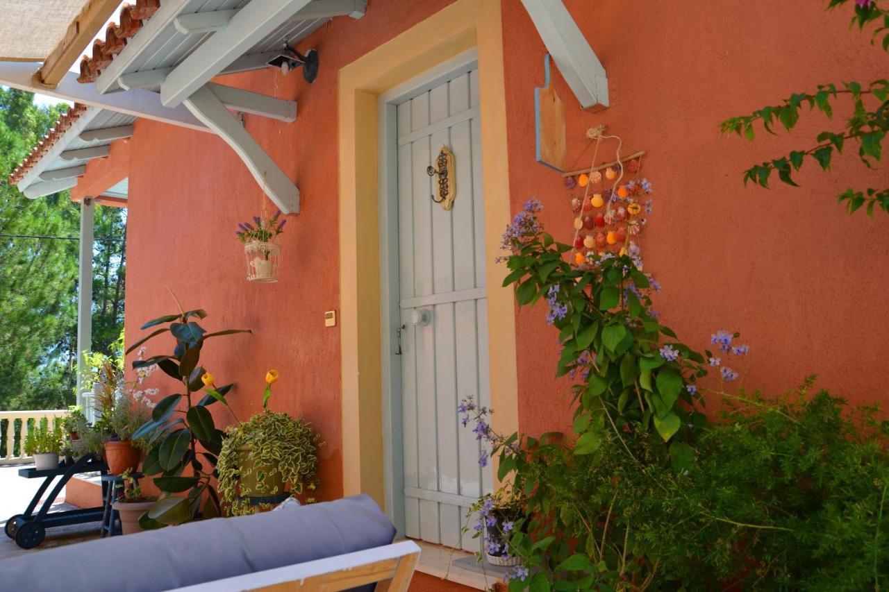 Mihaila Seaside: 2 Bedroom Bungalows Kefalonia Szpartiá Kültér fotó