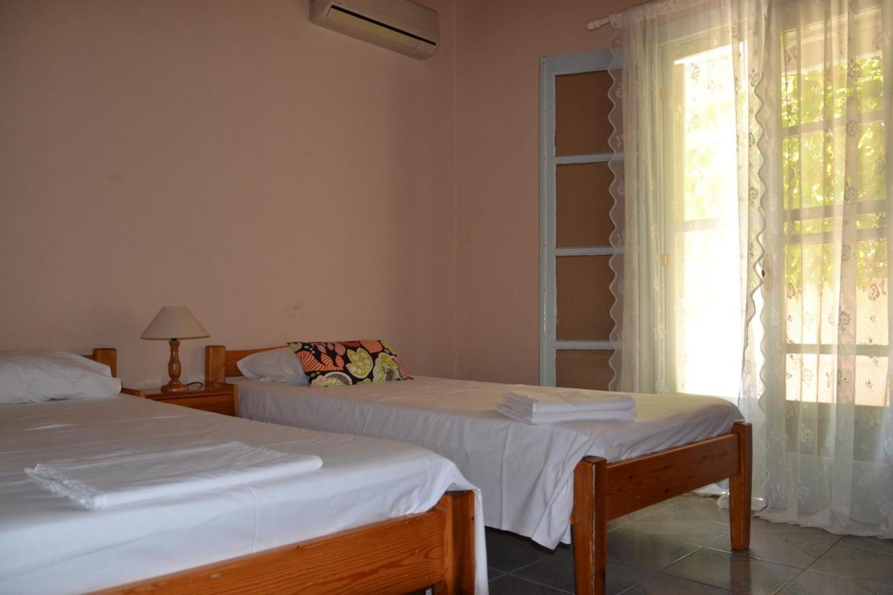 Mihaila Seaside: 2 Bedroom Bungalows Kefalonia Szpartiá Kültér fotó